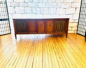 Mid Century Stereo Record Console by Zenith 1968 - Model Y962 With Bluetooth