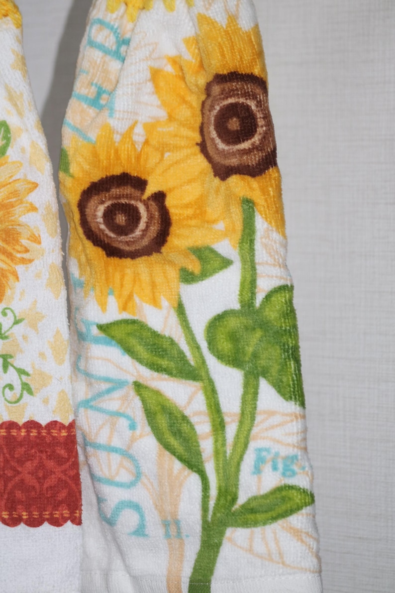 Toalla doble de ganchillo con girasoles, decoración de girasoles, regalo de inauguración de casa, superventas y cantidad limitada. imagen 3