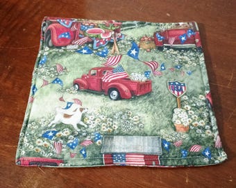 100% cotton double layer hot pad. Farm truck decor. Fourth of July