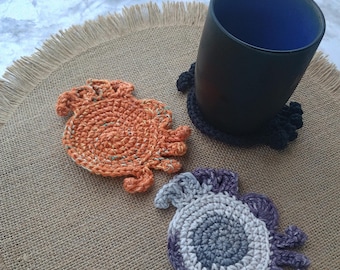 Spider crochet Halloween coaster made with cotton yarn.