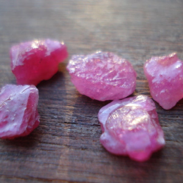 Rough Red Ruby - 5 Genuine Pink Rubies - Gemstones Lot MG593