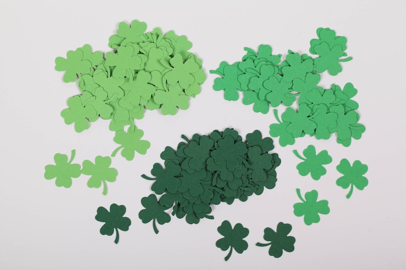 100 Kleeblätter Glücksbringer in einem Grün-Mix Bild 2