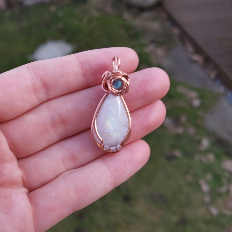 Rainbow moonstone and labradorite wire wrapped copper pendant wrapping anti tarnish square light cabochon pendant
