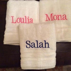 Monogrammed / personalized bath towel/ sets bridesmaid gift/ maid of honor gift personalized towels image 6