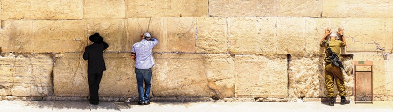 Jewish Kotel Wall Art Men And Soldier Praying At The Western Etsy