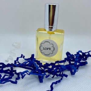 Organic essential oil Perfume, Sweet Bold Fragrance, floral scent, gift for women, artisanal perfume, natural skincare