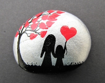 Daughter Mothers Day Gift, Painted Pebble, Heart Stone Painting, Unique Birthday Gift, Love Art, Mum Child Tree, Small Rock, Valentines Girl