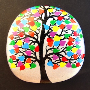 Tree of Life Painted Rock: hartbladeren, gepersonaliseerde kunst