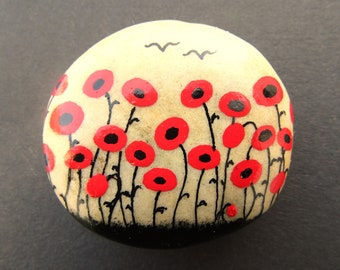 Painted Rock, Poppy Gift, Hand Painted Flowers Stone, Rock Art, Red Poppies Painting, Remembrance Stone, Painted Pebble, Sympathy Gift, Rock