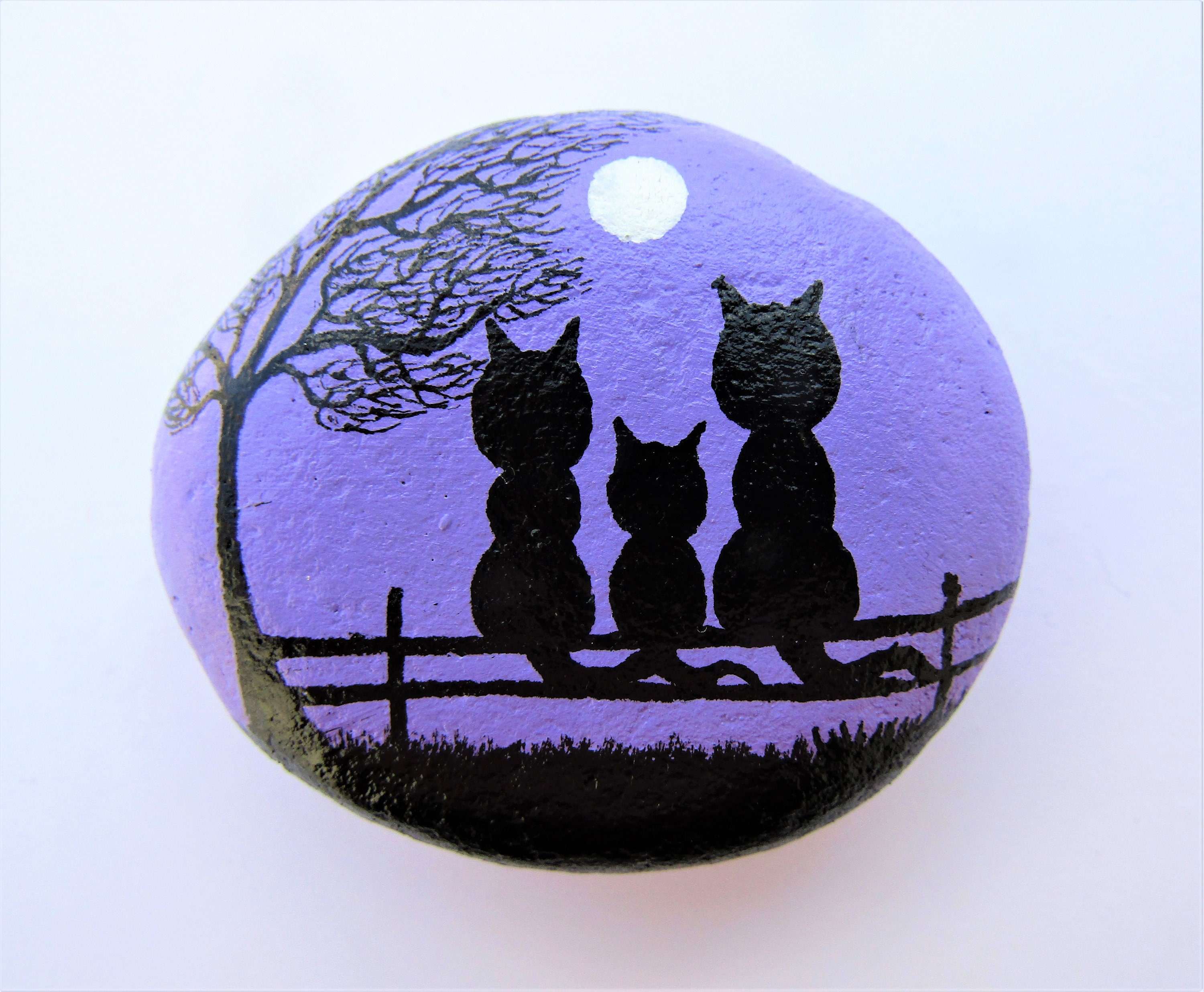 Chats Pierre Peinte A La Main Art De La Pierre Trois Chats Etsy Canada