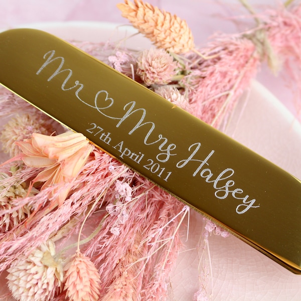 Gold Wedding Cake Knife, Personalised Gold Engraved Wedding Knife engraved with names and wedding date