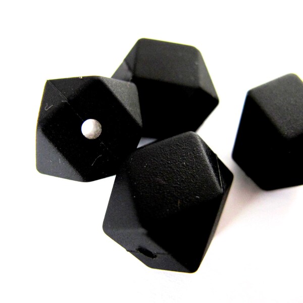 10 pcs, hexagone silicone food grade loose beads. Black. Perfect for DIY teething necklace.13X15mm. Wholesale welcome!