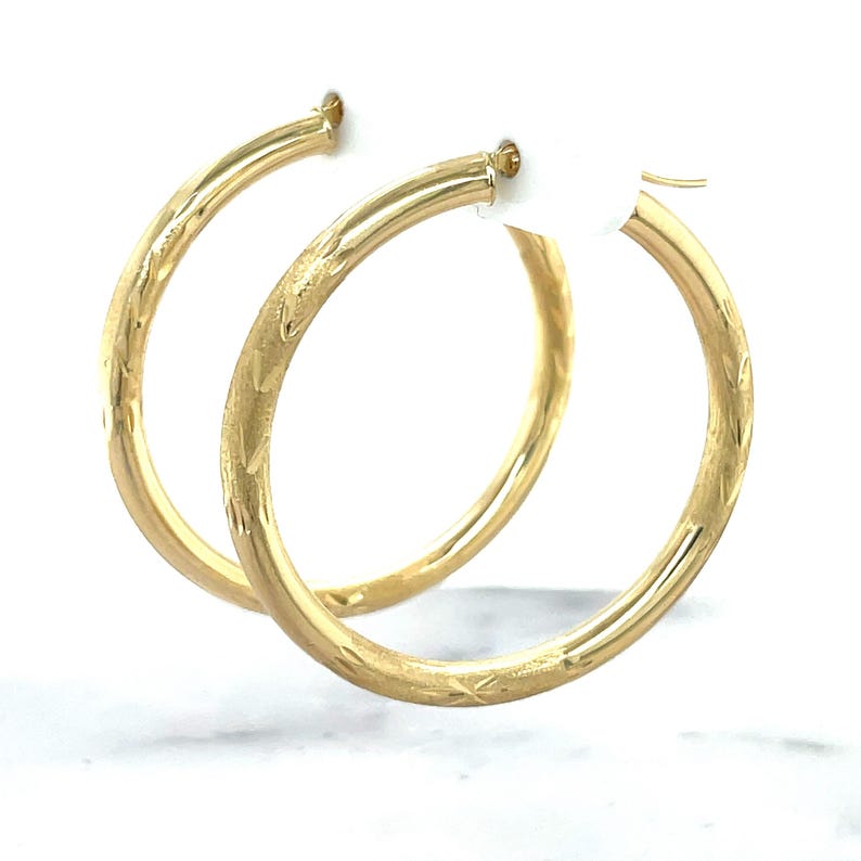 14K Yellow Gold Diamond Cut Textured Design Hoop Earring, full view