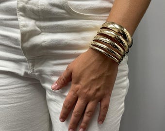 14K Yellow Gold Classic Polished Hinged Bangle Bracelet, 5mm to 13.5mm Thick, 7 or 8 Inch