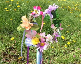 Mini May pole garden decoration, garden yard art maypole, cemetery flowers