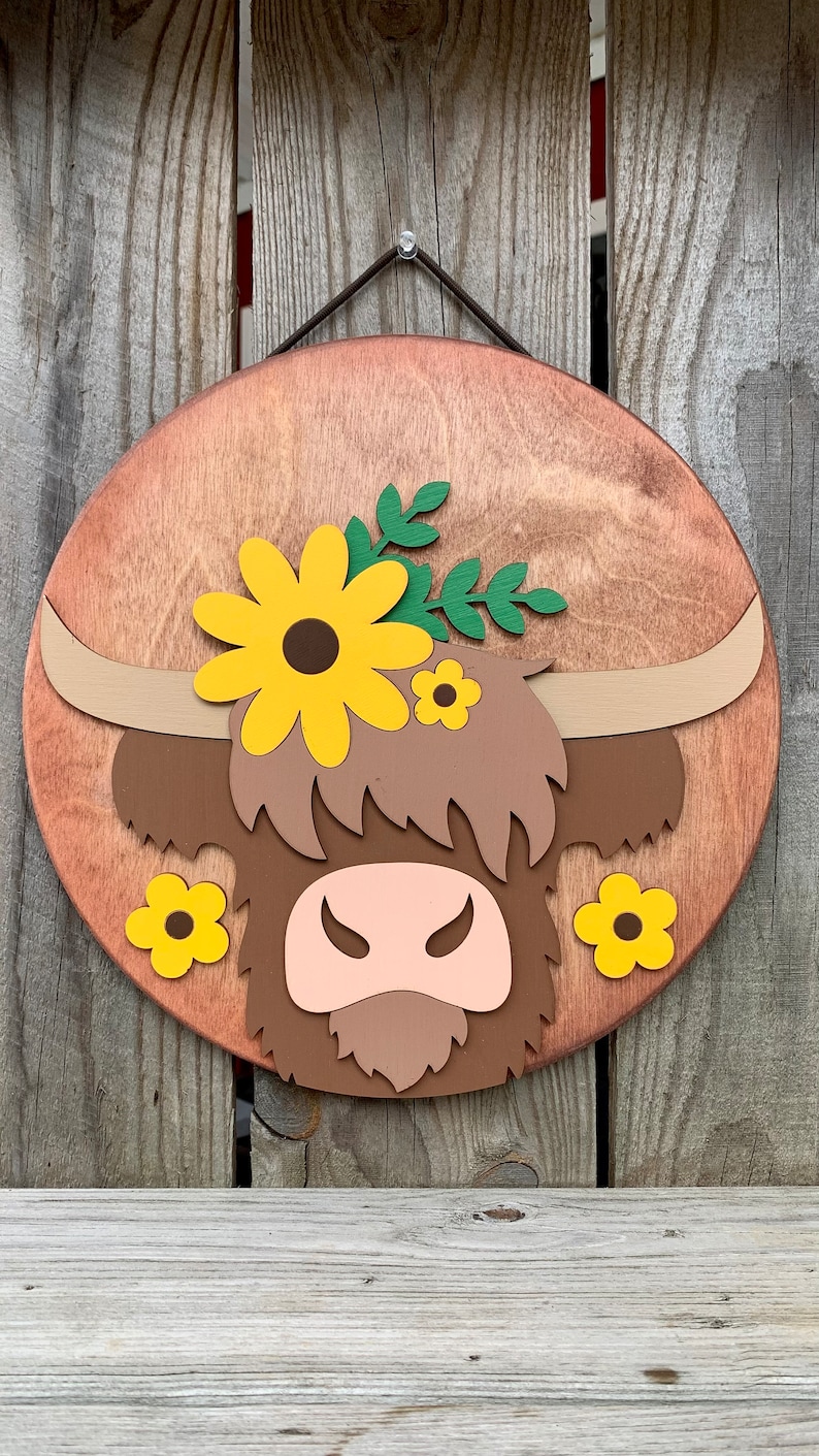 Wooden Round Circle Highland Cow Sign image 3
