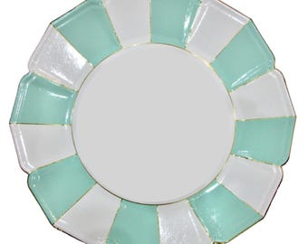 Groenblauwe borden met snoep