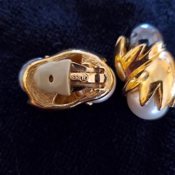 Ciner earrings View 3