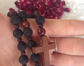 Rose petal rosary, prayer meditation beads, handmade rosary, buddhist jewelry, mala prayer necklace, wooden rosary cross