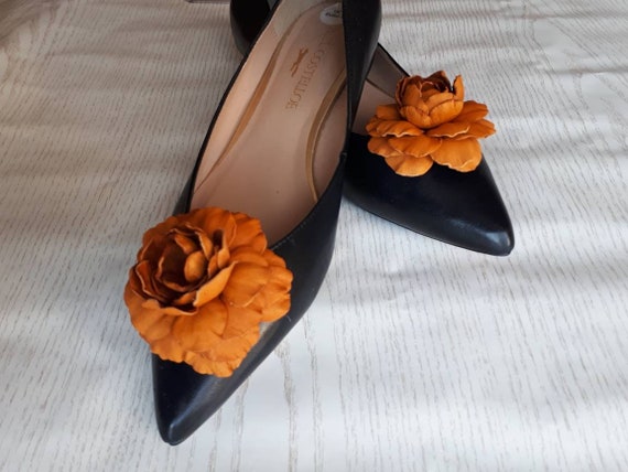 leather flowers for shoes