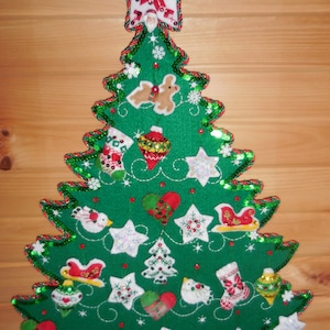 The Sparkling Advent Tree