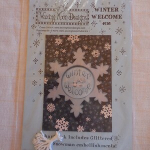 Winter Welcome Pattern And Buttons