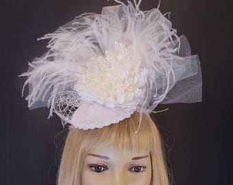 White Kentucky Derby Fascinator Hat, Dressy Church Hat, White Bridal Fascinator Hat, White Bridal Headpiece, White Wedding Hat, Bridal Hat