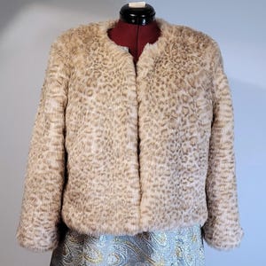 Chic Beige Faux Fur Jacket-Stay Cozy and Stylish, Statement Beige Faux Fur Coat, Plus Size PXL, Elegant Brown Fur Bolero Jacket