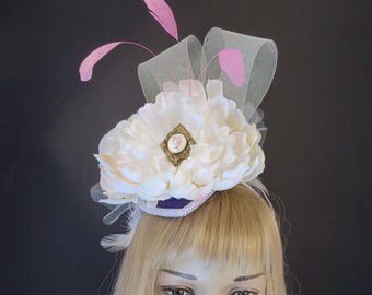 White Kentucky Derby Fascinator Hat, White Dressy Church Fascinator Hat, White Bridal Headpiece, White Headband Fascinator Hat