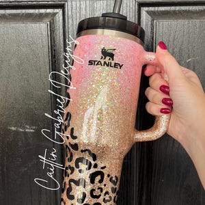 22 ounce tumblers dual-function lid 22oz Acrylic Glitter Globe Tumbler W/ Dome Lid main image 1