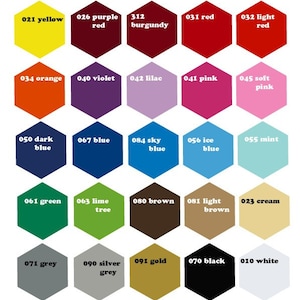 Puede incluir: Una carta de colores con 24 muestras hexagonales. Cada muestra muestra un color diferente, con etiquetas como "amarillo", "rojo", "azul" y "verde". Los colores var&iacute;an de tonos vibrantes a tonos apagados, incluyendo tonos de rosa, morado y marr&oacute;n.