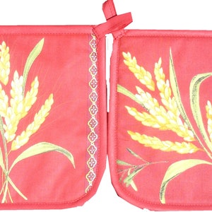 Cute cotton potholders to bring the cicada of Provence to your kitchen