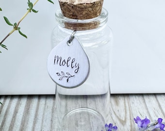 Personalisierte Tierfell-Gedenkdose: Aluminium Charm, Glasflasche