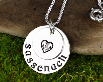 Sassenach Halskette in Sterling Silber // Handgestempelter schottischer Schmuck