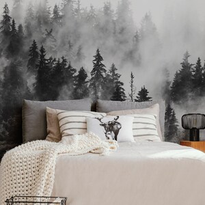 Papier peint brouillard forêt matinale, noir et blanc, très grande oeuvre d'art murale, décoration murale