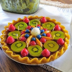 Tropical Fruit Pie Candles that look and smell amazing!!