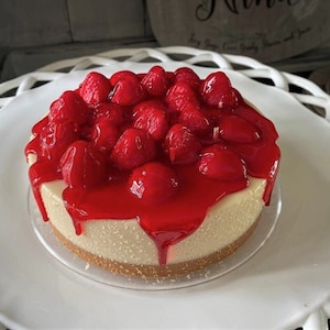 Signature Strawberry Cheesecake Candle - 6&quot;