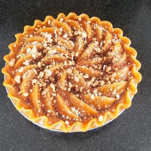 Apple Pie Candle -9&quot; - Very Realistic and smells REAL!