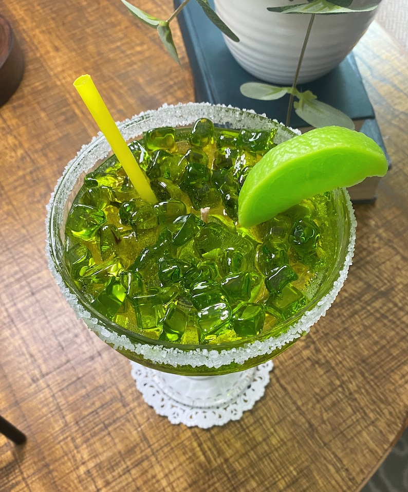 LivingTreeCandles Margarita Candle - Thumbnail 3