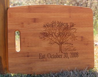 Personalized cutting board, family tree cutting board, engraved cutting board, wood cutting board, Christmas gift, cutting board, gift