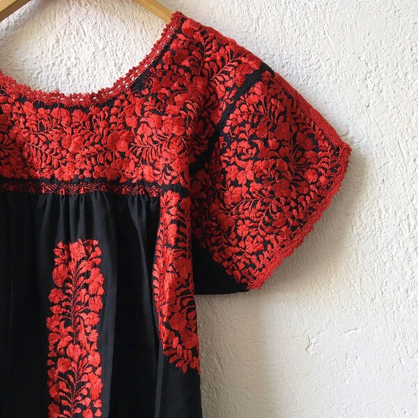 Maxi Dress, Mexican embroidered dress, Oaxaca dress, Antonino Dress, abundant embroidery, Shipping DHL USA 3 to 6 days