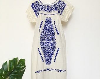 Mexican Embroidered Dress, ethnic, size S,M,L,XL beautiful handmade embroidery, Puebla dress,  traditional tunic hippy