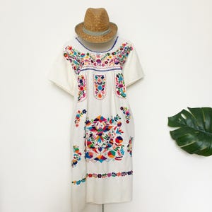 Geborduurde Mexicaanse jurk, etno, hippie, maat XS, S, M, L, prachtig handgemaakt borduurwerk, mini-jurk, traditionele Mexicaanse tuniek