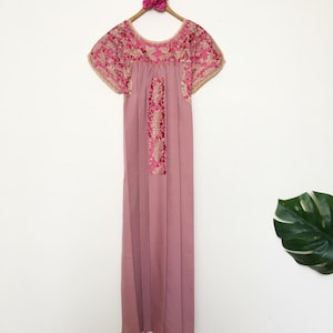 Mexican embroidered dress, Oaxaca dress, Pure Love Dress, San Antonio, Mexican Dress, Antonino, Mexican style, 70s dresses, Mexican Wedding