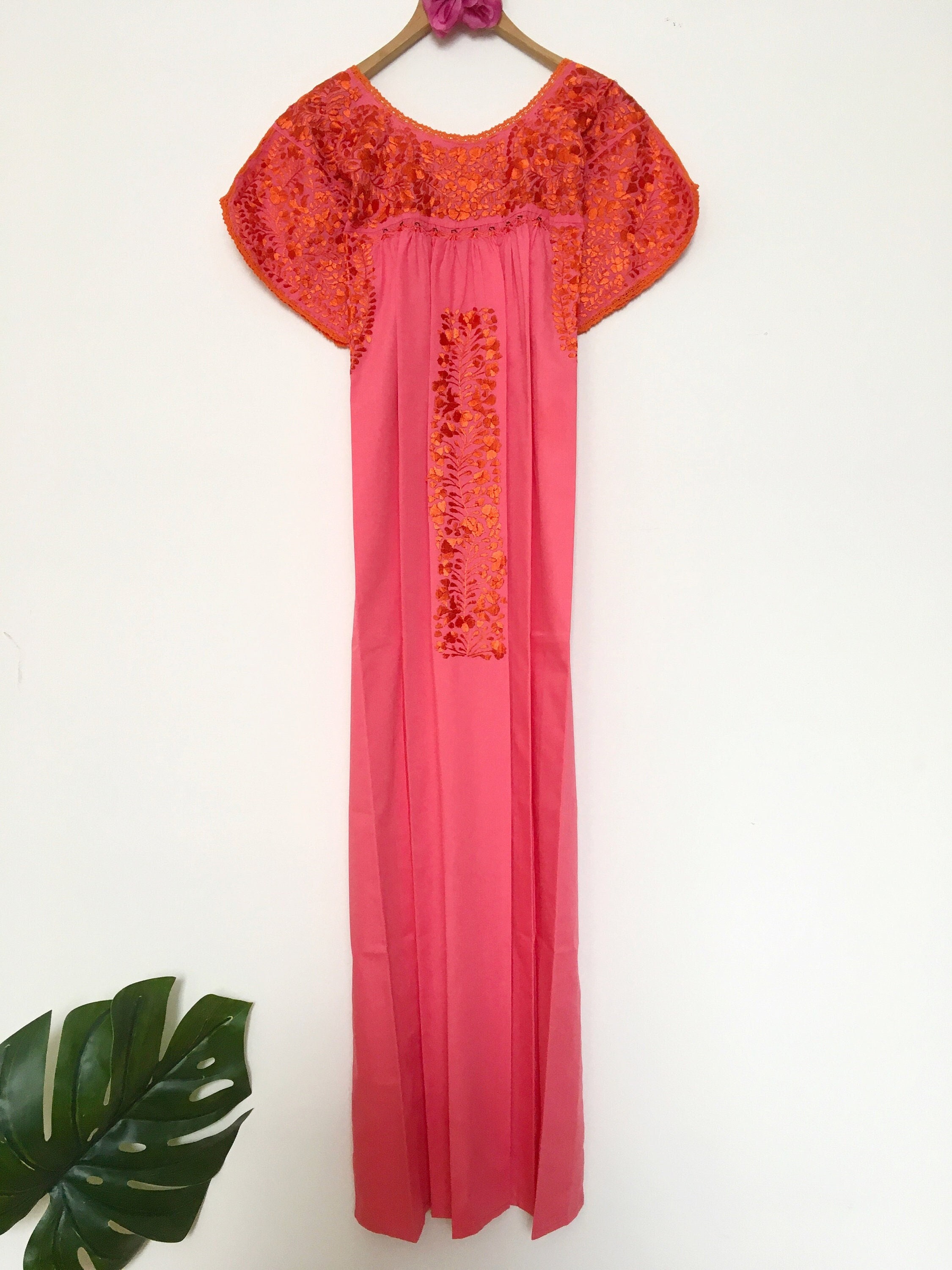 Mexican embroidered dress, Oaxaca dress, Pure Love Dress, San Antonio, Mexican Dress, Antonino, Mexican style, 70s dresses, Mexican Wedding