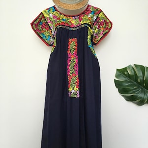 Mexican embroidered dress, Oaxaca dress, Pure Love Dress, San Antonio, Mexican Dress, Antonino, Mexican style, 70s dresses, Mexican Wedding