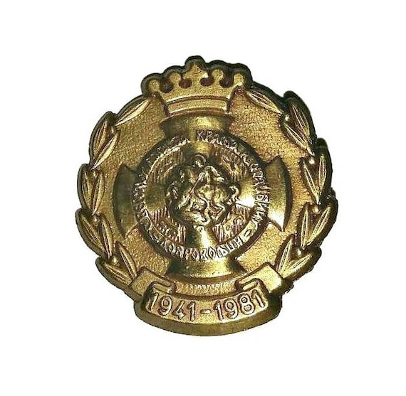 Vintage CROWN Maltese Cross Pin Masonic Badge Wre… - image 1