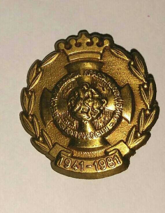 Vintage CROWN Maltese Cross Pin Masonic Badge Wre… - image 5