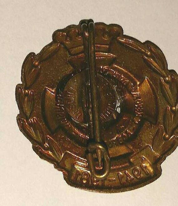 Vintage CROWN Maltese Cross Pin Masonic Badge Wre… - image 4