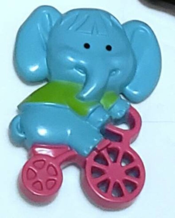 70s NEW Avon Elephant Pin PEDAL PUSHER Brooch Kids